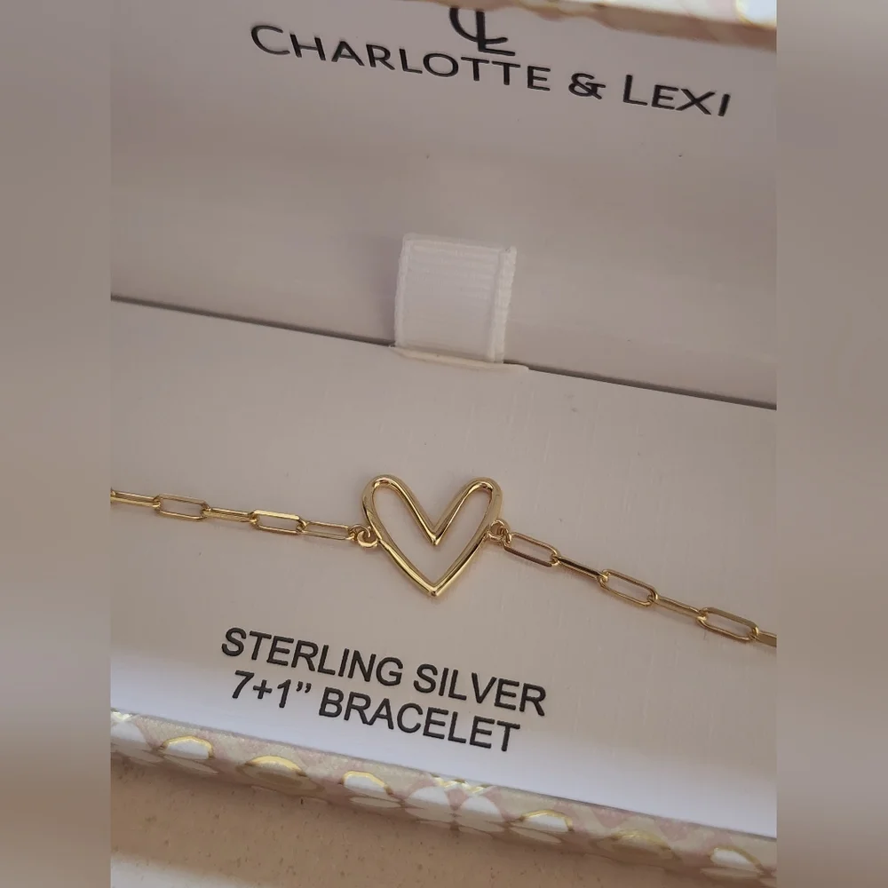 CHARLOTTE & LEXI gold heart bracelet, NEW